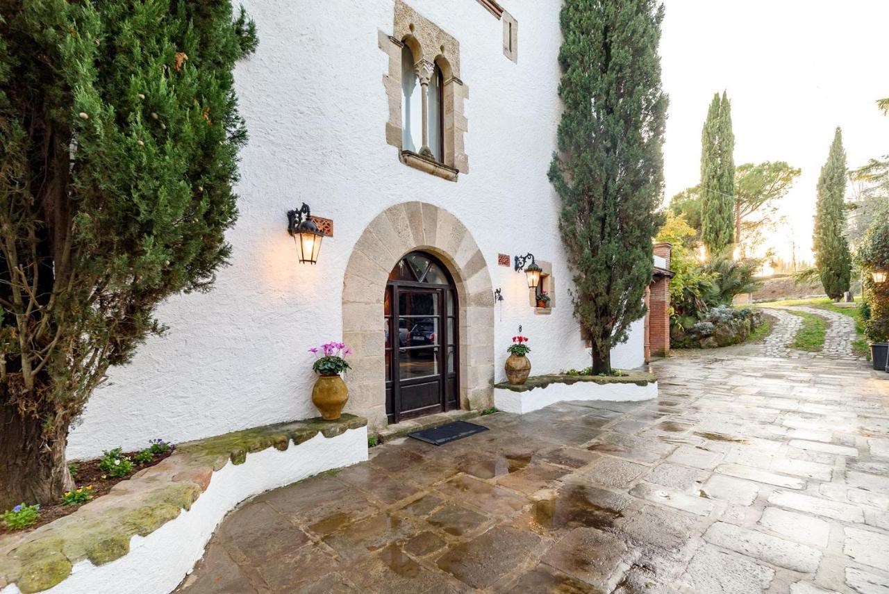 Masía Can Manent del Bosc S XVIII Santa Eulalia de Ronsaná Exterior foto