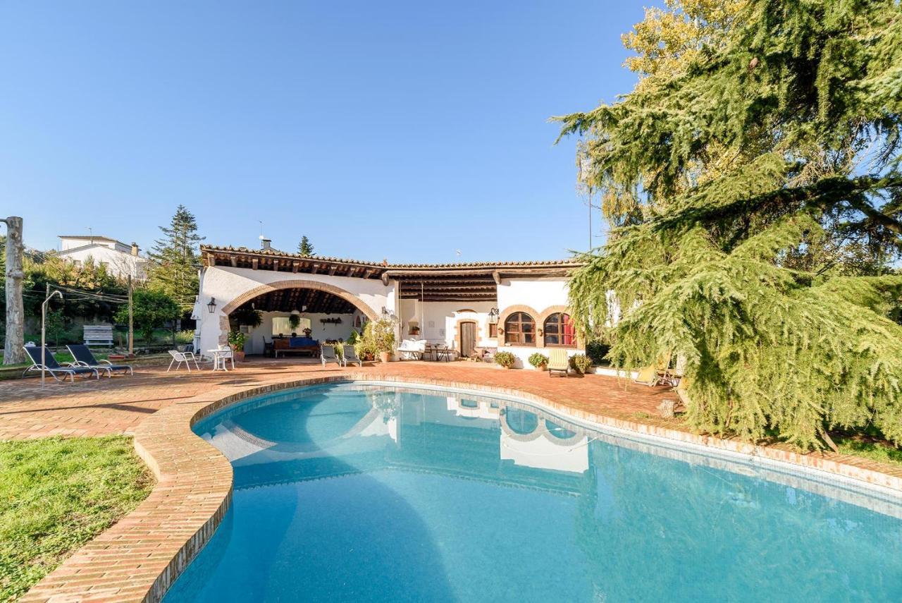 Masía Can Manent del Bosc S XVIII Santa Eulalia de Ronsaná Exterior foto