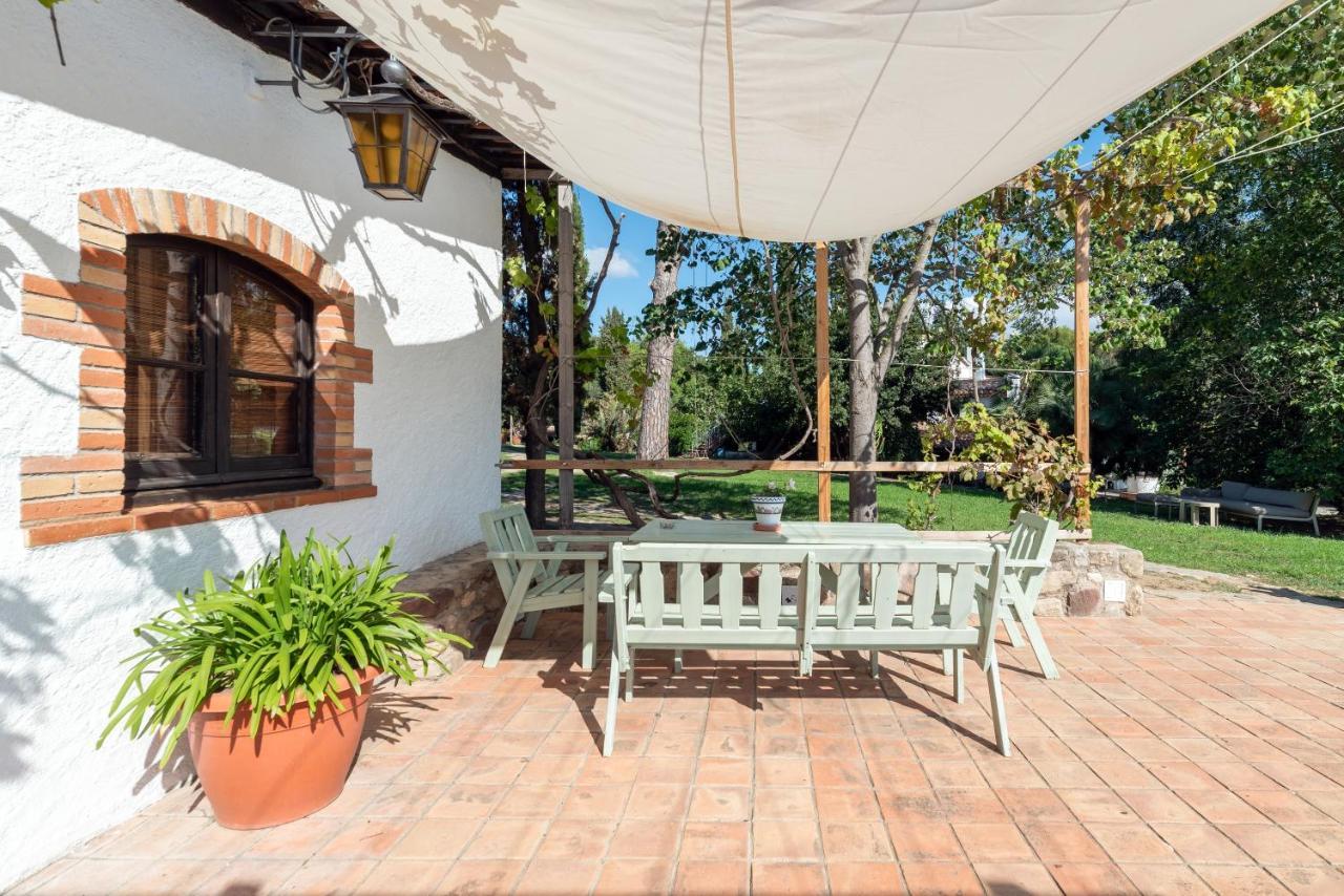 Masía Can Manent del Bosc S XVIII Santa Eulalia de Ronsaná Exterior foto