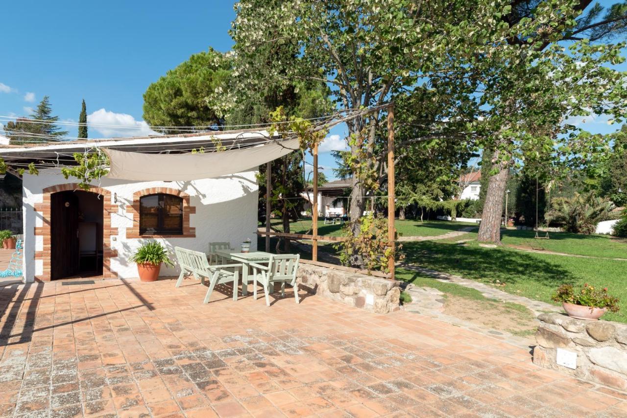 Masía Can Manent del Bosc S XVIII Santa Eulalia de Ronsaná Exterior foto